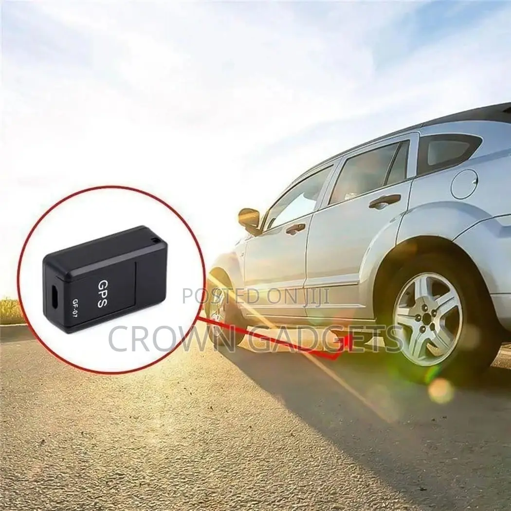 Tracker Real Time Car Locator GF-07
