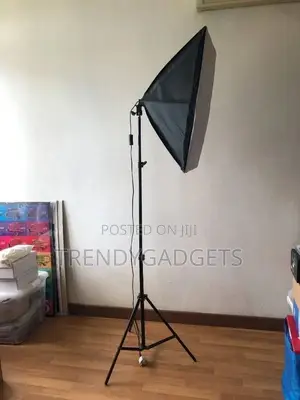 3-Light Fluorescent Studio Lighting Kit