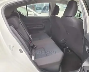 Toyota Aqua 2016 Pearl