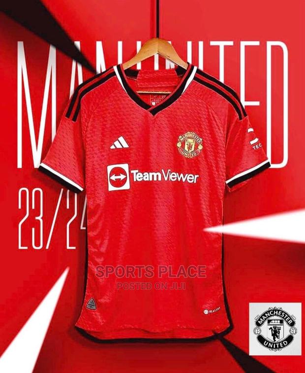 Manchester United 23-24 Home Jersey - main view