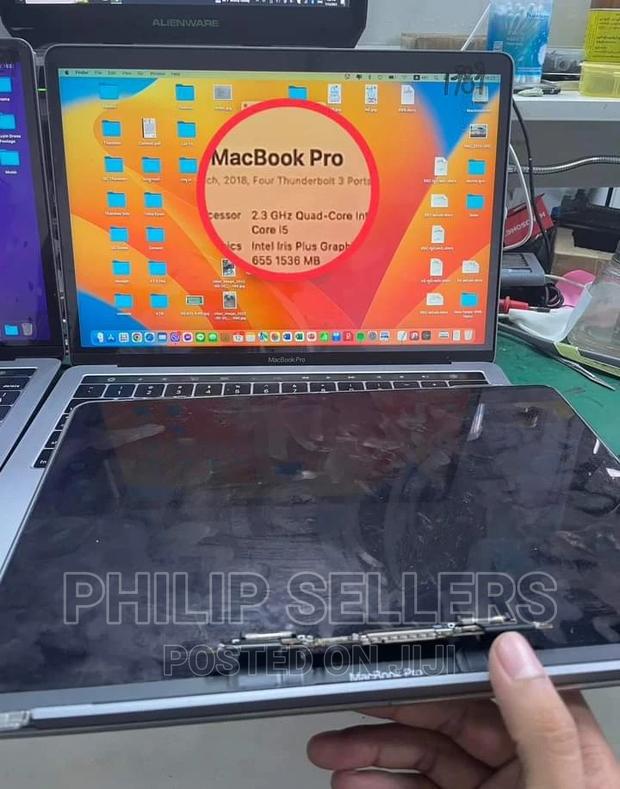 Macbook Pro 13” 2018 (A1989)
#Displayreplacement - thumbnail 2