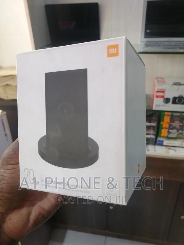 Mi Wireless Charging Stand - thumbnail 2