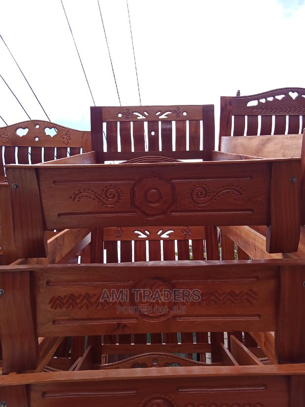 Mahogany Luxury Beds - main view