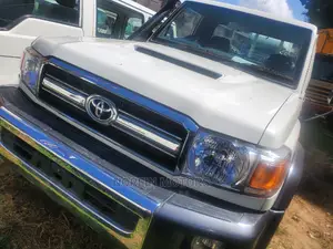 Toyota Land Cruiser 2016 Beige