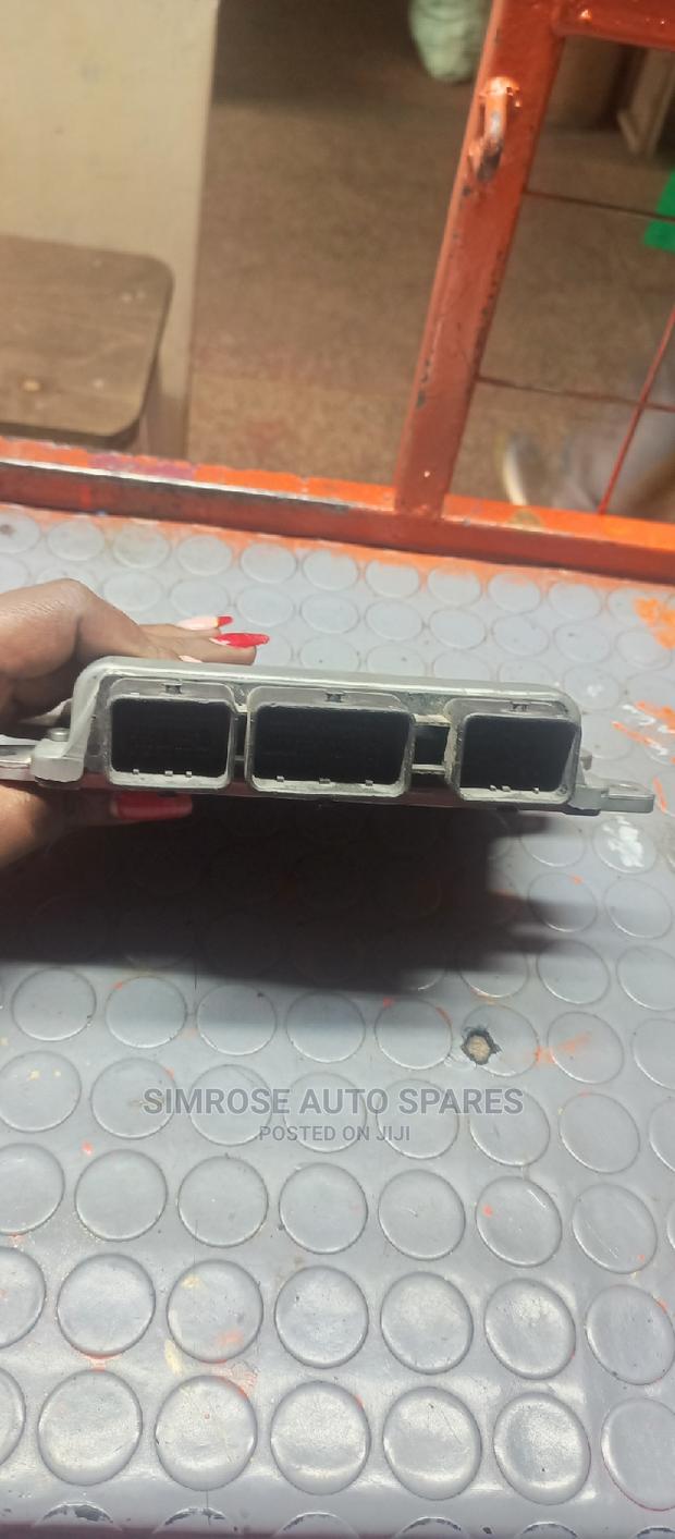 Nissan Nv350 Engine Control Unit. - thumbnail 2