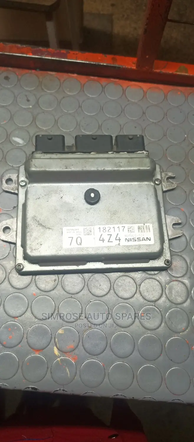 Nissan Nv350 Engine Control Unit.