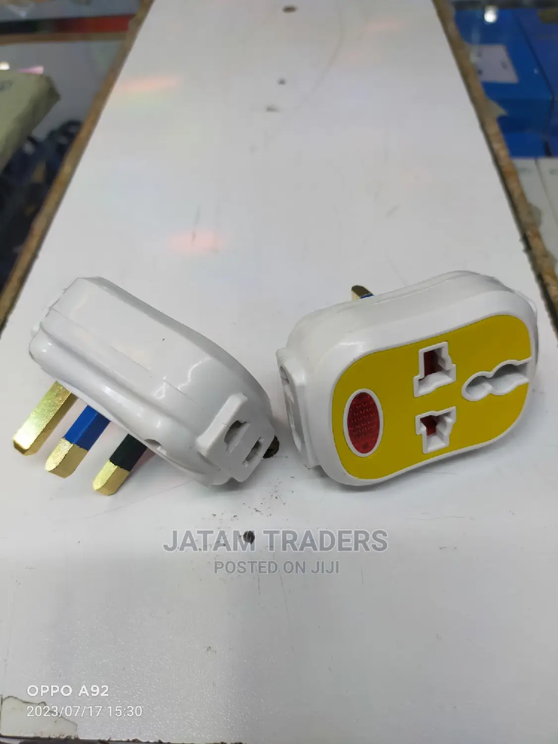 Traveling Adapter, 3A 250v