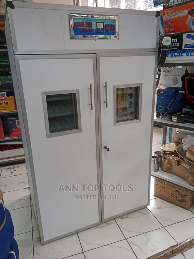 1056 Eggs Automatic Incubator - main view