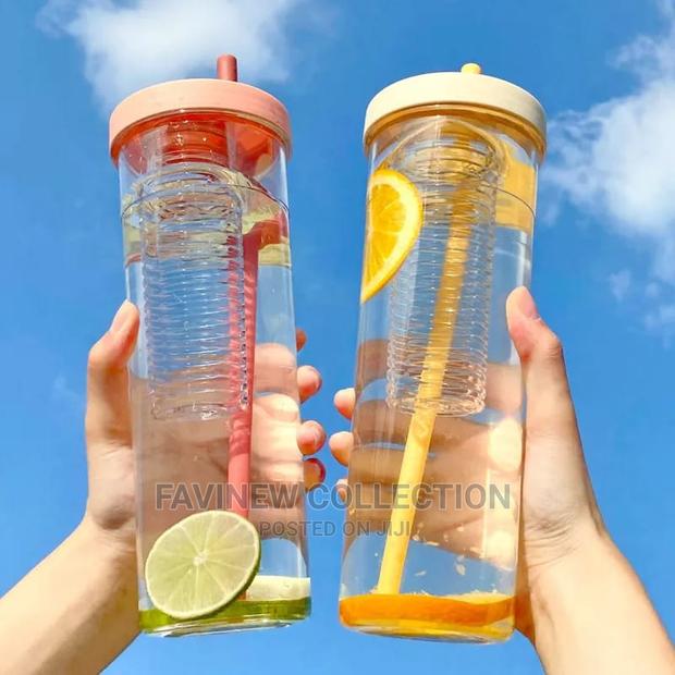 Cute Water Bottle With Foldable Straw 700ML Water Bottle - thumbnail 2