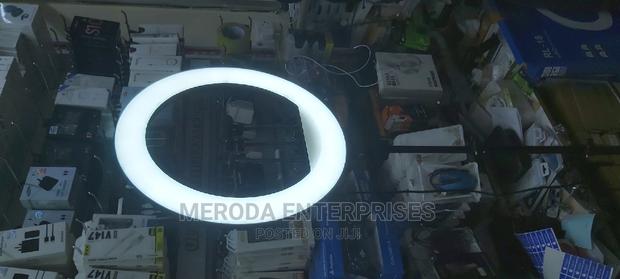 18" Adjustable Ring Light - thumbnail 3