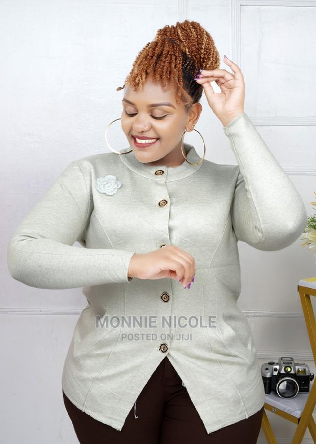 Fashionable Ladies Sweaters - thumbnail 2