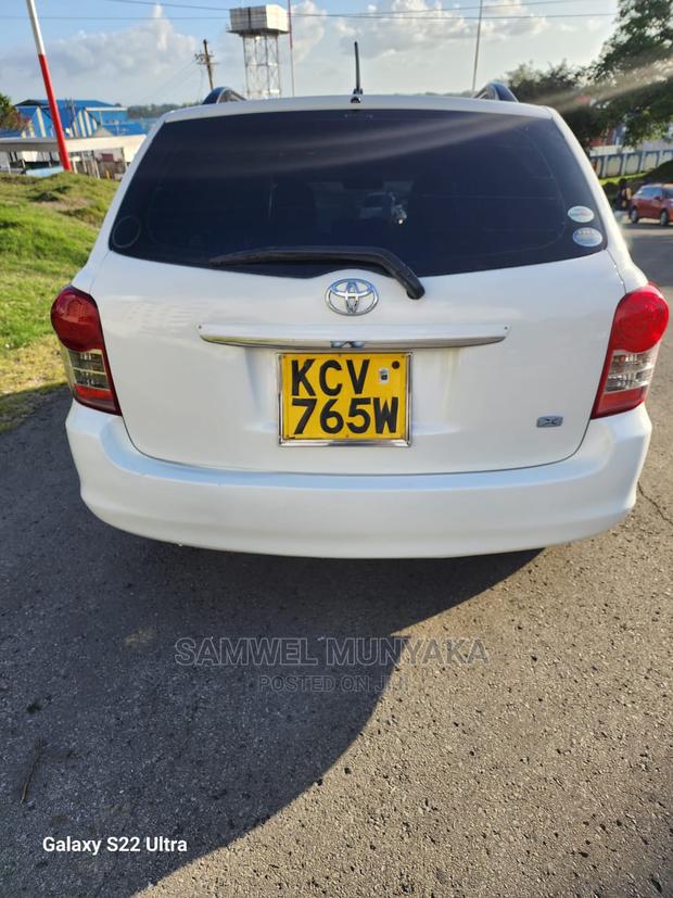 Toyota Corolla Fielder 2012 White - thumbnail 3