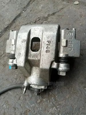 Rear Caliper 100-Series Vx and 200-Series V8 Available