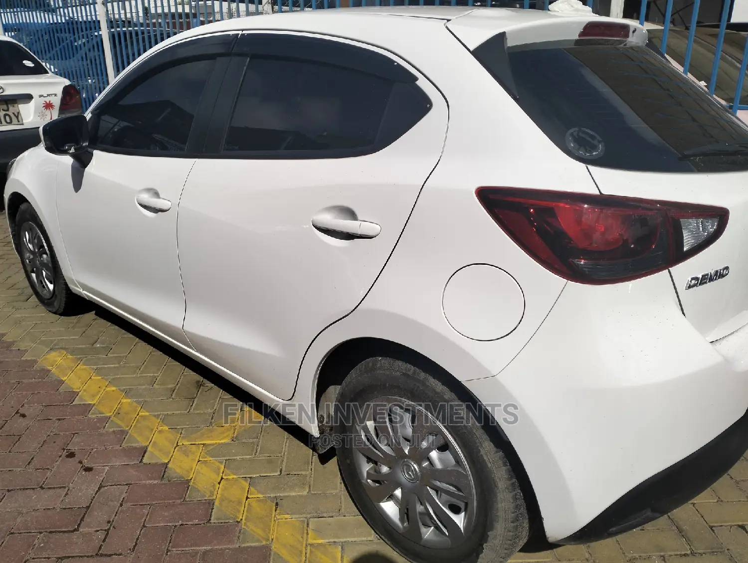 Mazda Demio 2016 White