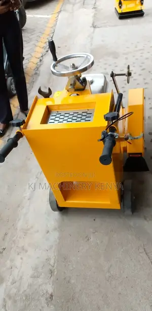 Floor Cutter With Blade
