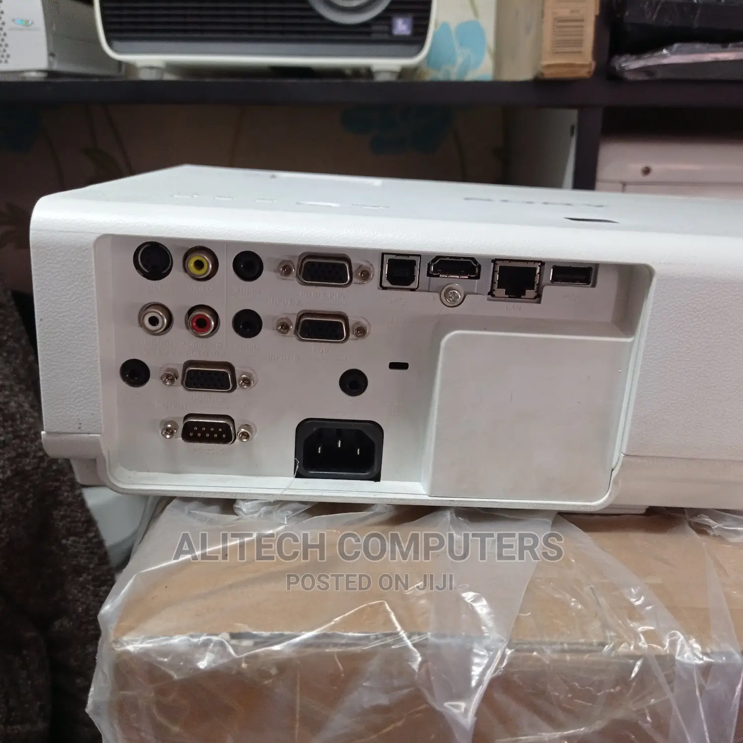 Sony VPL - Ex295 Projector