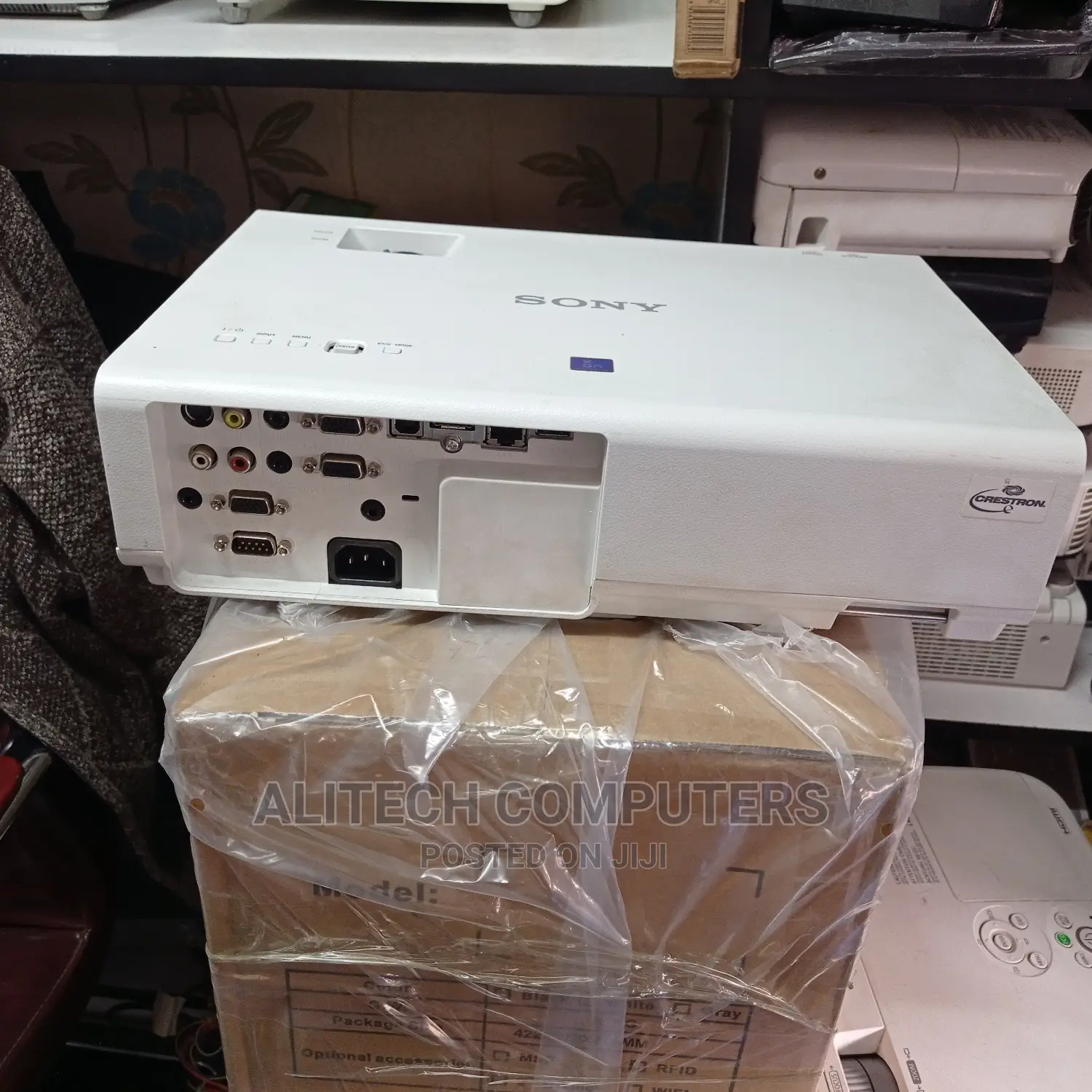Sony VPL - Ex295 Projector