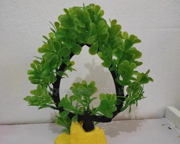 Aquarium Plastic Heart Plants. - main view