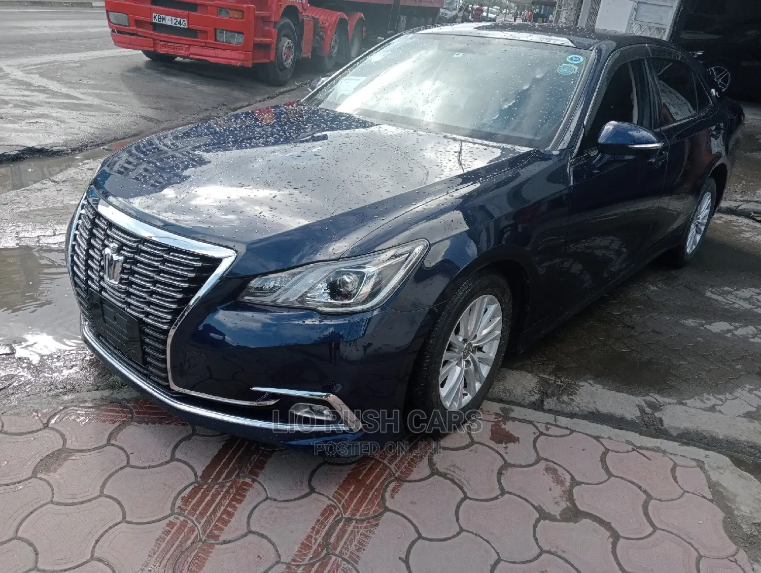 Toyota Crown 2016 Black