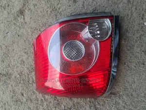 Avensis Tail Light