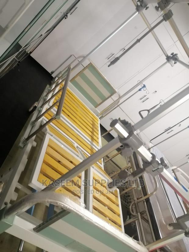Orthopedic ICU Hospital Bed With Traction (Manual)