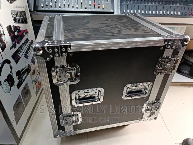 8U Rack Closed Rack Two Door - thumbnail 3