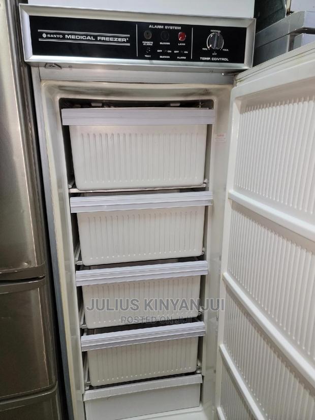 Deep Freezer Upright Sanyo - thumbnail 2