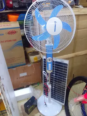 DC Fan With a Solar and a Battery
