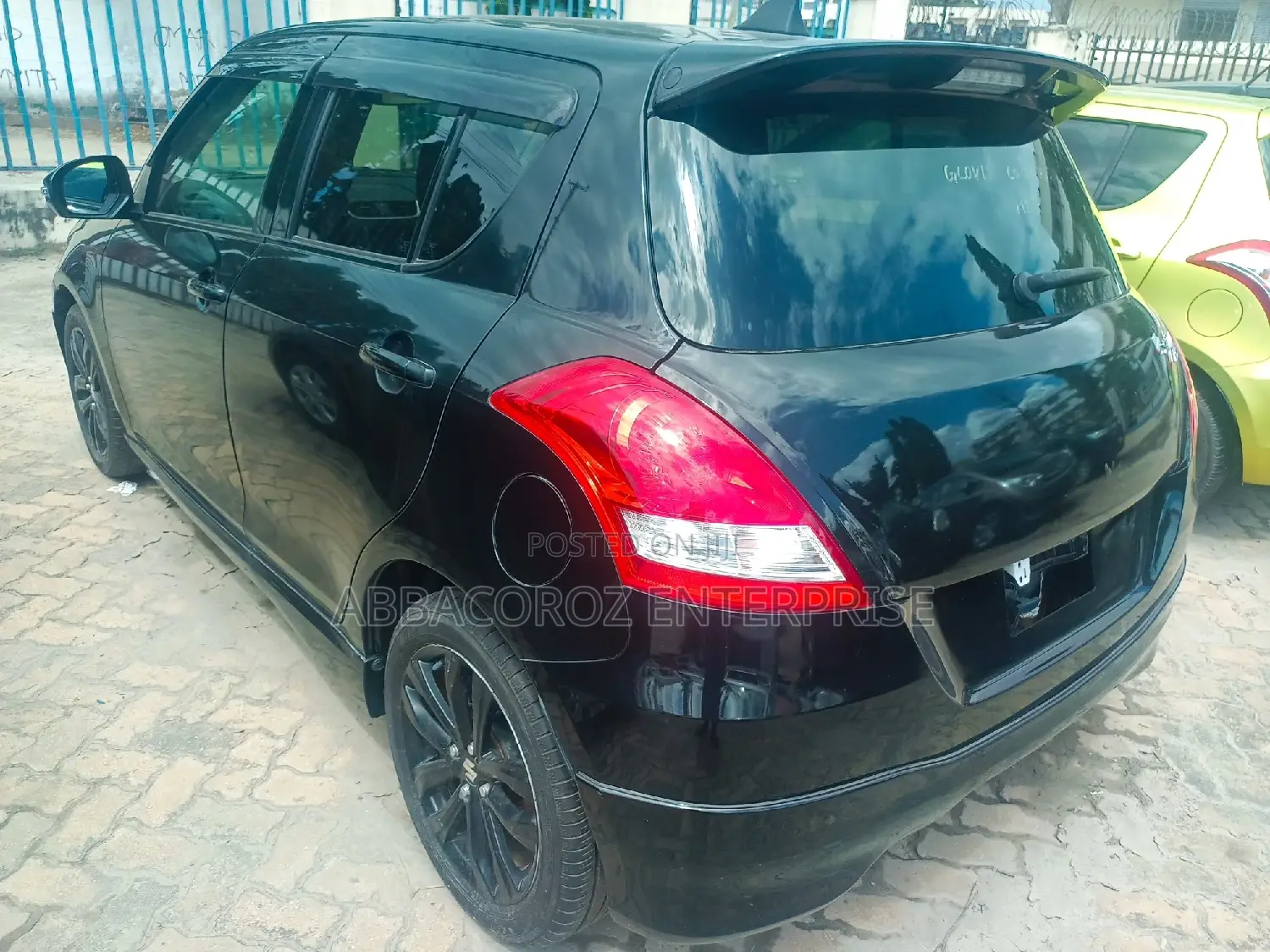 Suzuki Swift 2016 Black