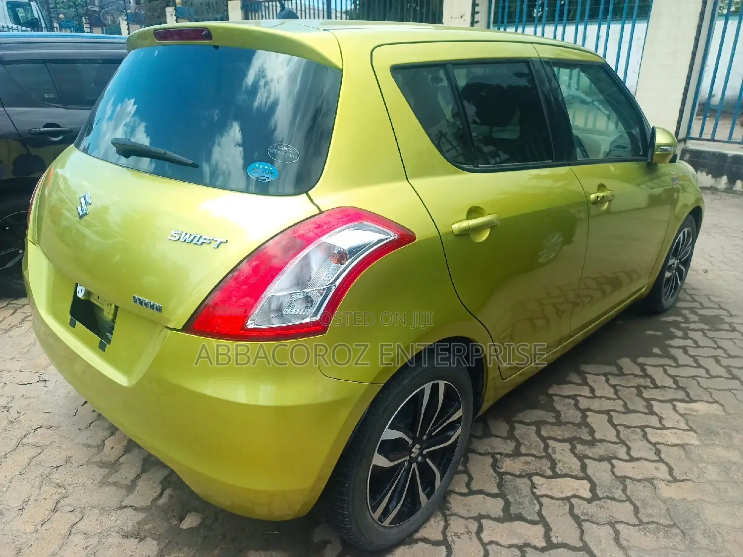Suzuki Swift 2016 Green