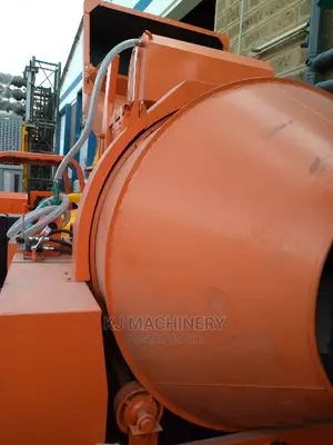 Concrete Mixer -Self Loading