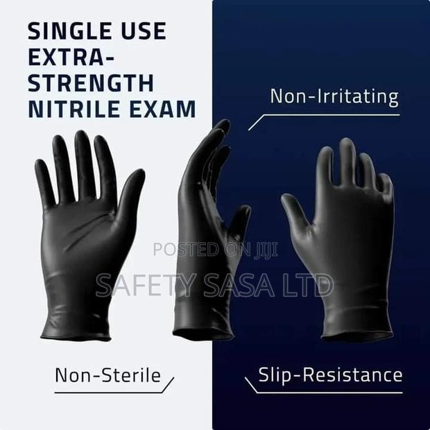Black Nitrile Powder Free Gloves - thumbnail 3