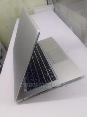 Laptop HP EliteBook 830 G6 8GB Intel Core I5 HDD+SSD 256GB