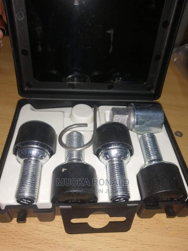 Germany Cars Lock Nuts (Lock Nuts) - thumbnail 3