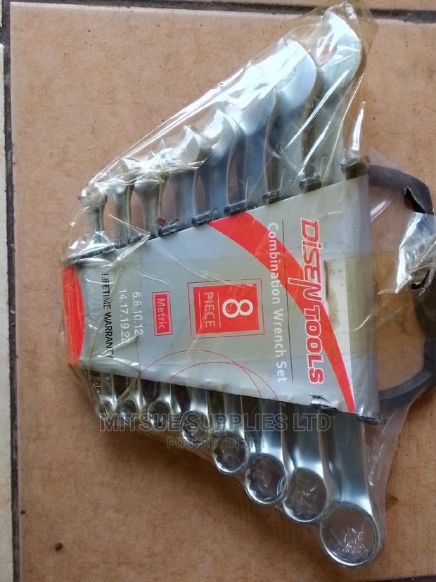 A Set of 8 Combination Wrench Set