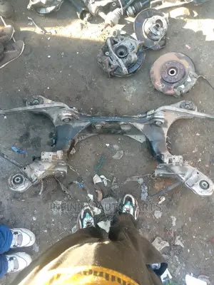 Mercedes Benz W212,212 Rear Crossmember