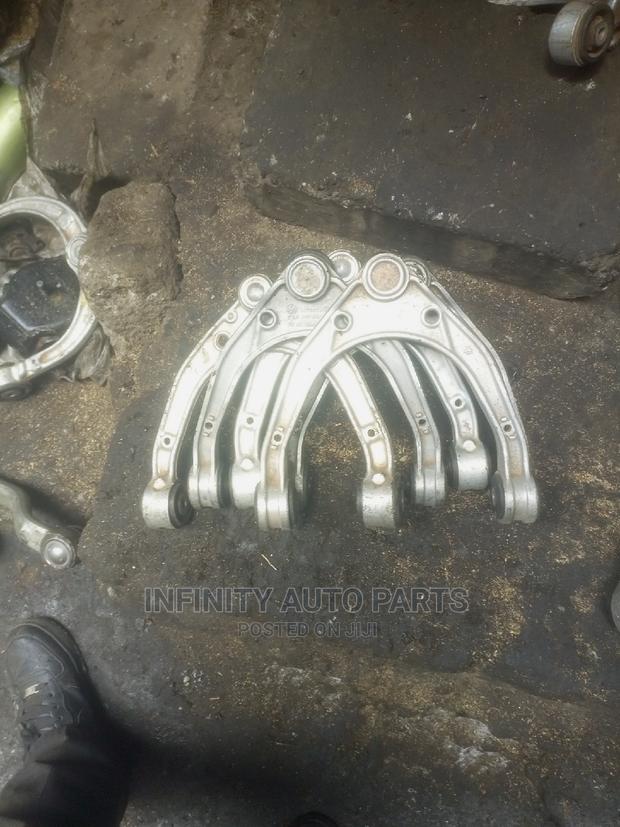 Audi Q7 Upper Control Arm - main view