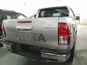 Toyota Hilux SR5 HI-RIDER 2016 Blue
