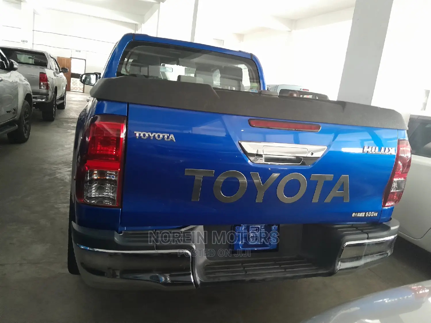 Toyota Hilux 2016 Blue