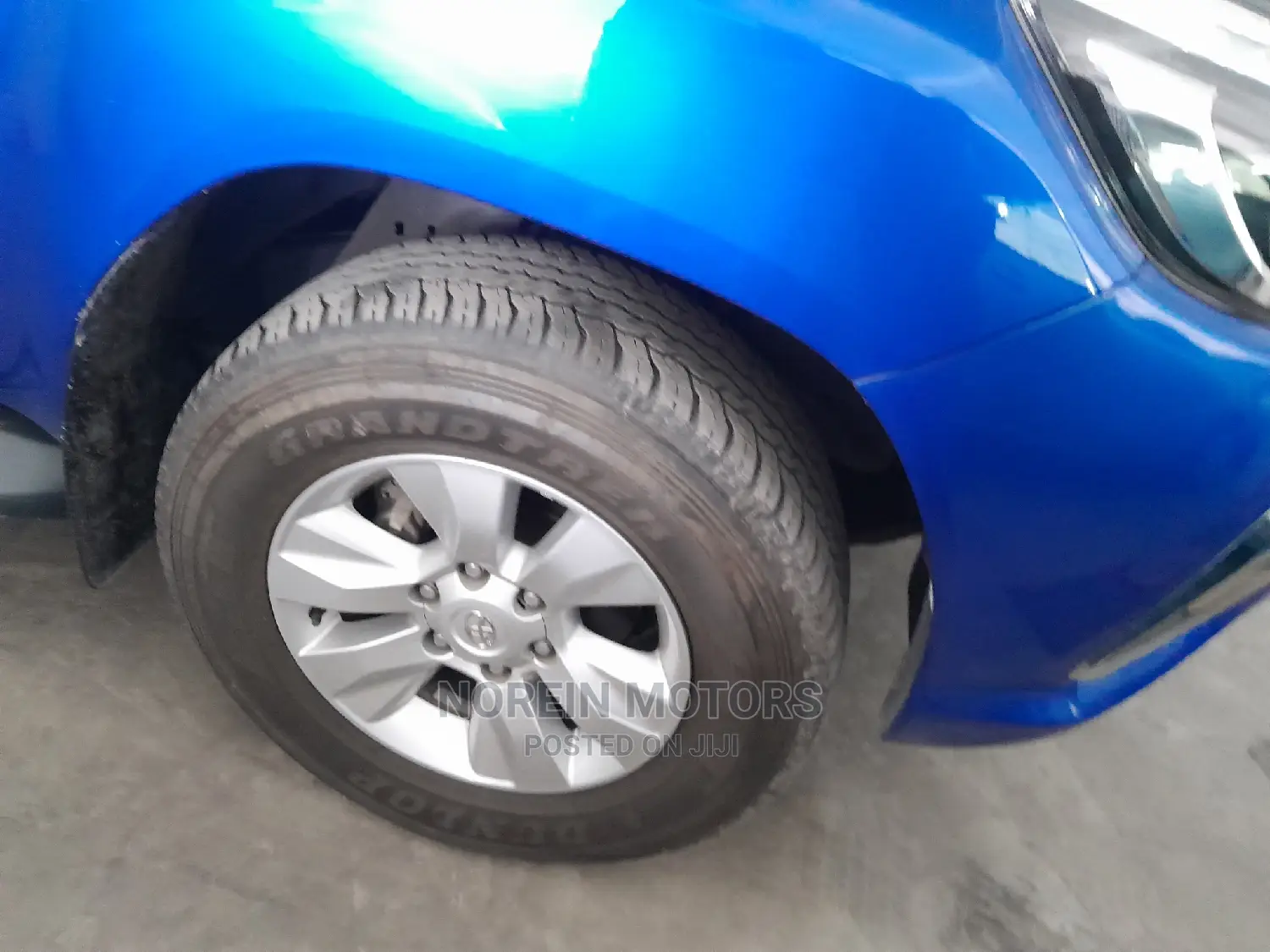 Toyota Hilux 2016 Blue