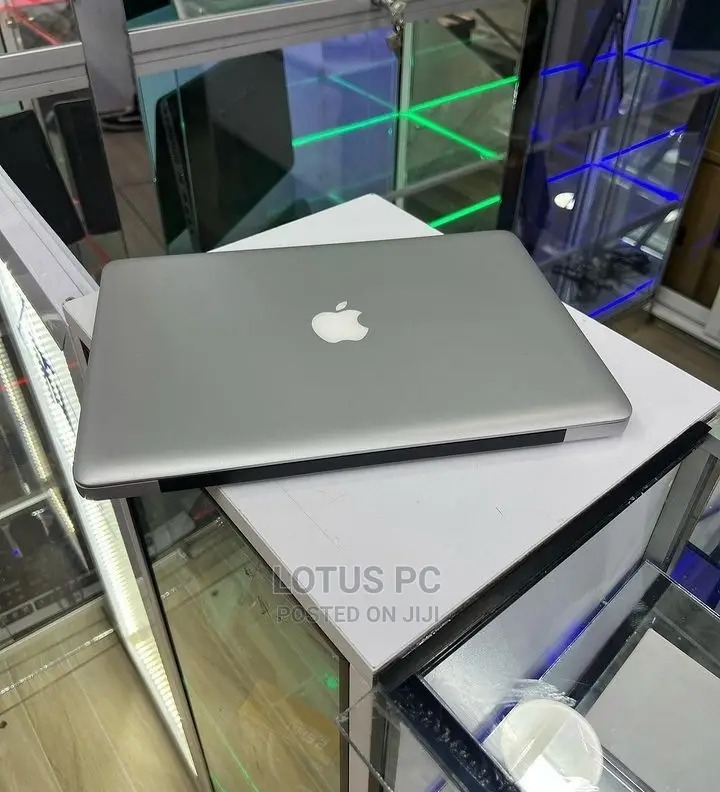 Laptop Apple MacBook Pro 2011 4GB Intel Core i5 HDD 500GB