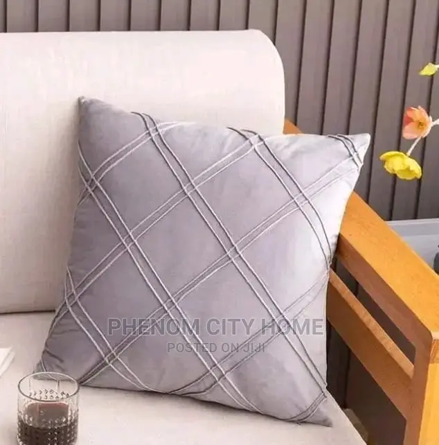 Velvet Pleated Throwpillow Cases