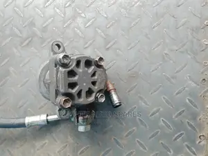 Power Steering Pump for Toyota 7L 1KD Engine