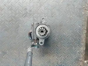 Power Steering Pump for Toyota 7L 1KD Engine
