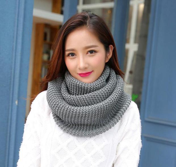 Top Quality Wool Scarf - thumbnail 3