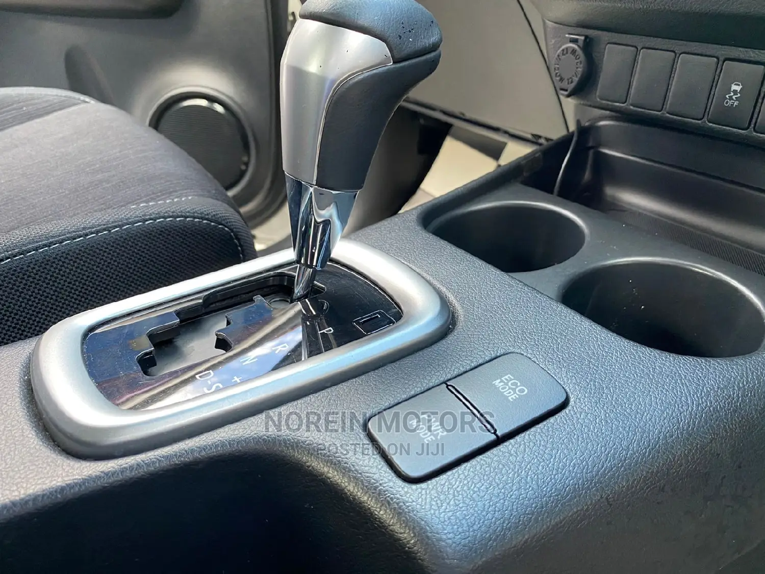 Toyota Hilux 2018 Off white