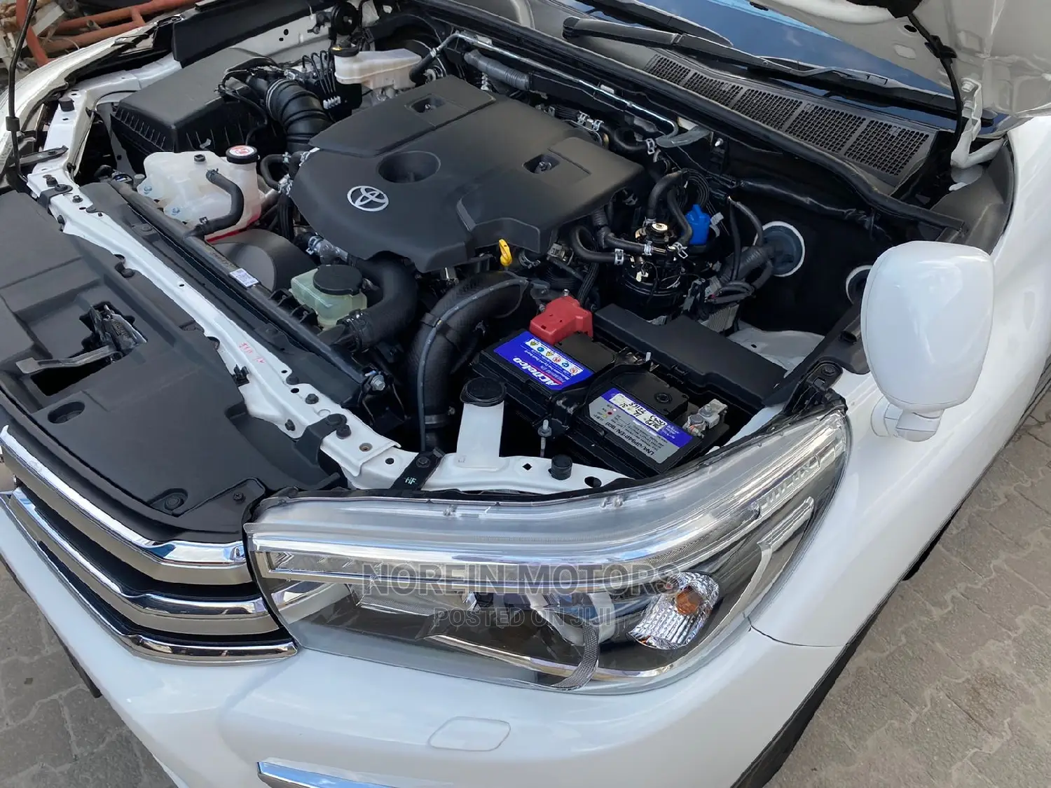 Toyota Hilux 2018 Off white