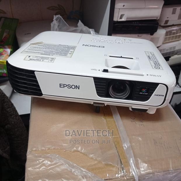 Refurbished EPSON -Eb X31 Projector.