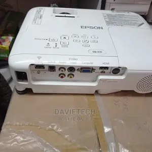 Refurbished EPSON -Eb X31 Projector.