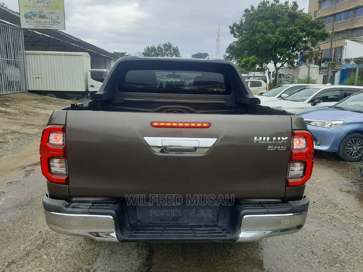Toyota Hilux 2016 Gray